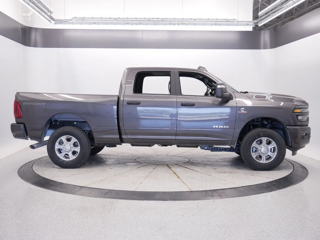 New 2026 Granite Crystal Metallic Clear-Coat Exterior Paint Ram Big Horn image 8