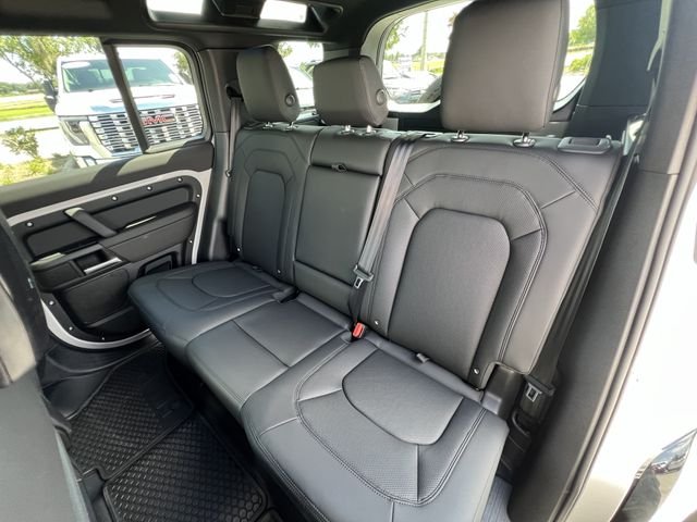 New 2026 Borasco Grey Land Rover X-Dynamic SE image 13