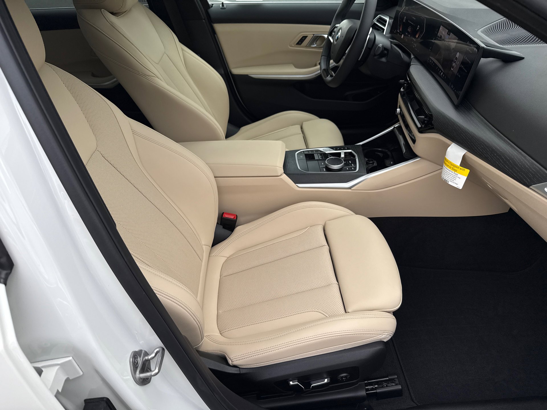 Used 2025 Alpine White BMW 330i image 12