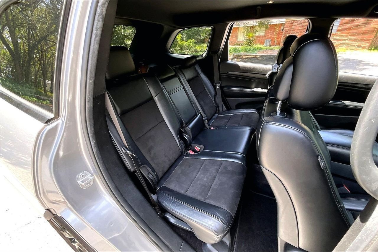 Used 2019 Silver Jeep Altitude image 21