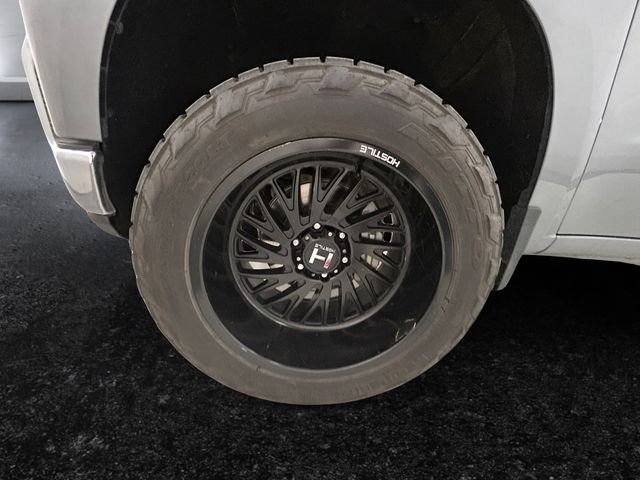 Used 2021 Gray Chevrolet LTZ image 27