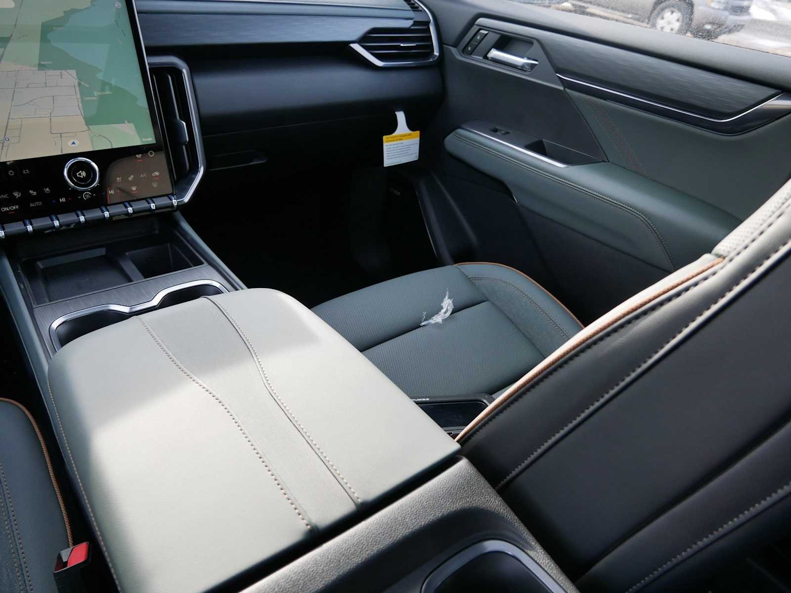 2026 GMC Acadia AT4 - Photo 15