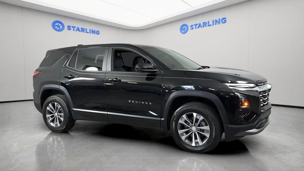 Used 2025 Mosaic Black Metallic Chevrolet LT image 12