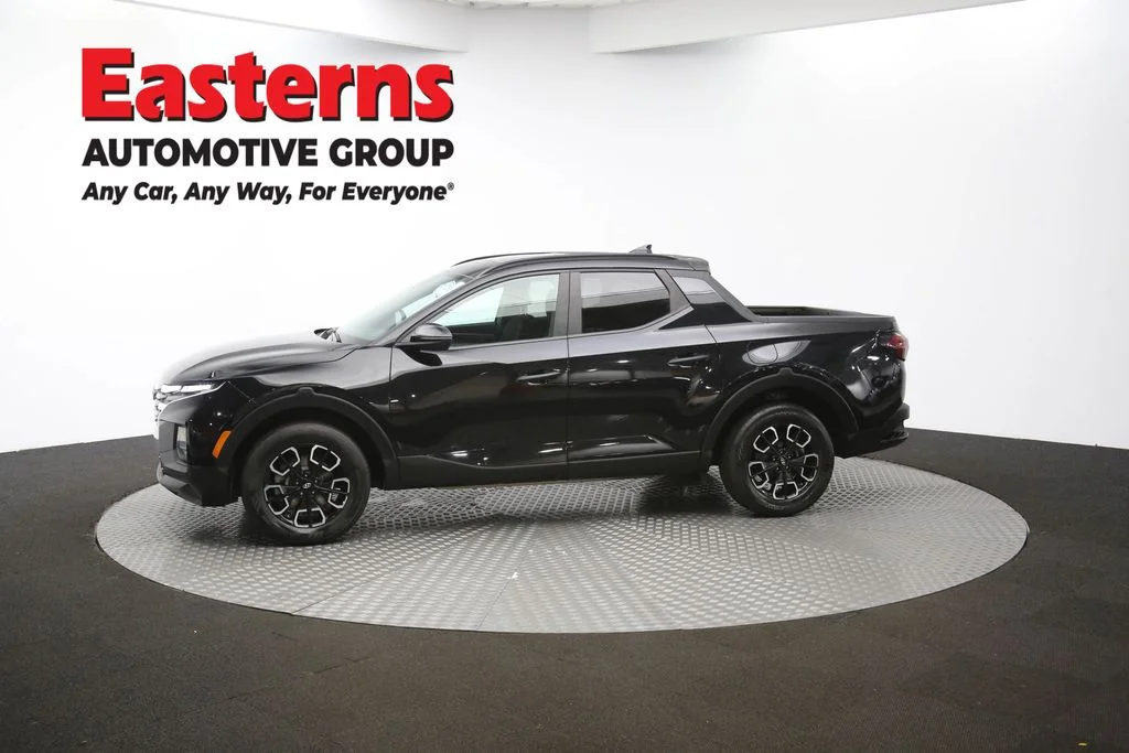 Used 2022 Black Hyundai SEL image 54