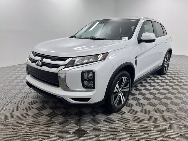 Used 2026 Black Mitsubishi 2.0 ES image 2