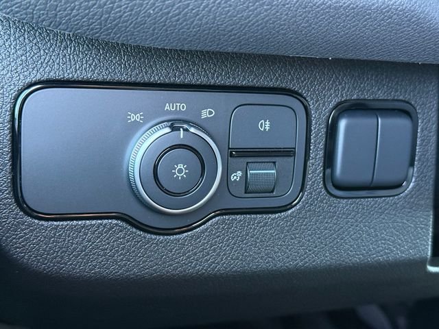 2026 Mercedes-Benz Sprinter Crew Van Base - Photo 17