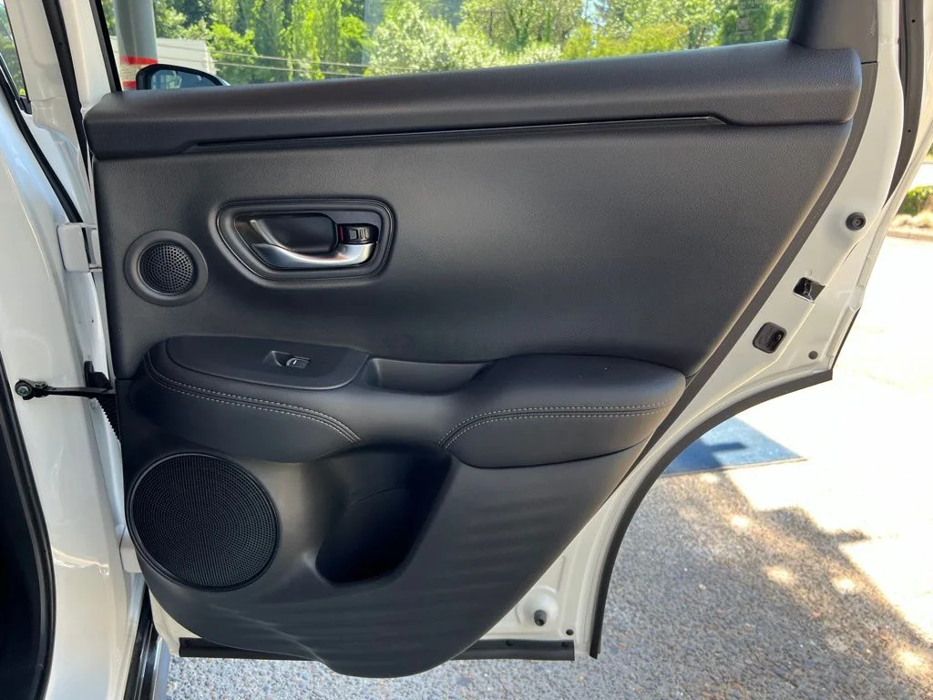 New 2026 Platinum White Pearl Acura AWD image 28