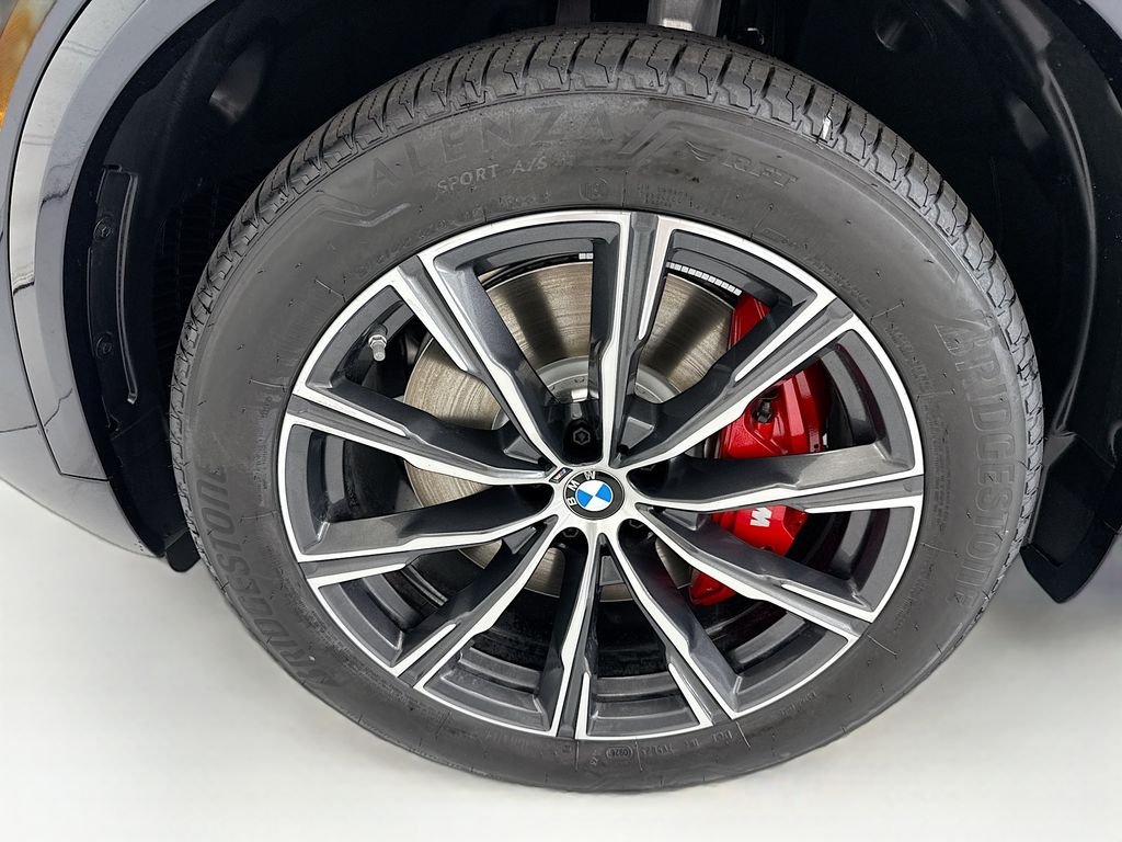 New 2026 Carbon Black Metallic BMW M60i image 29
