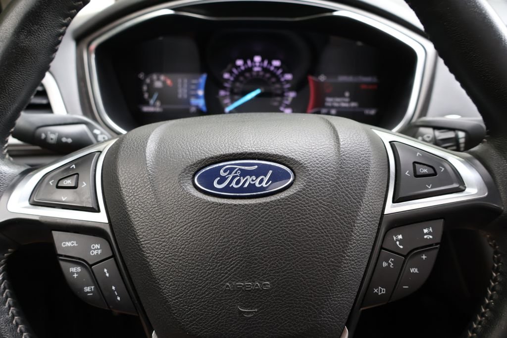2020 Ford Fusion SE - Photo 29