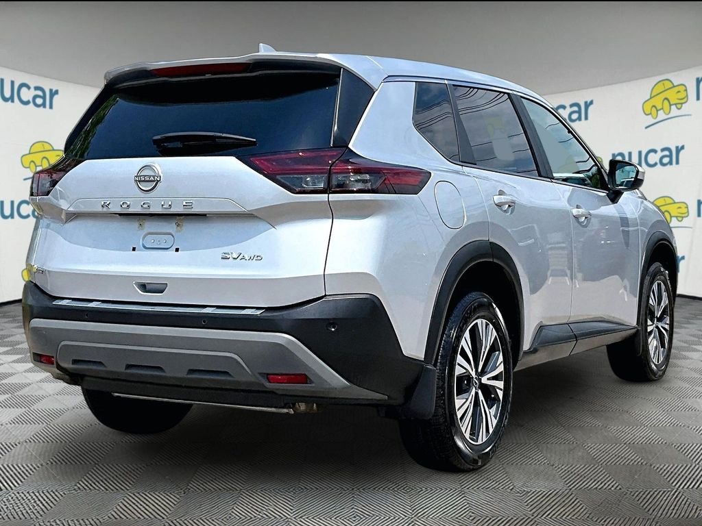 Certified Used 2023 Silver Nissan SV image 6