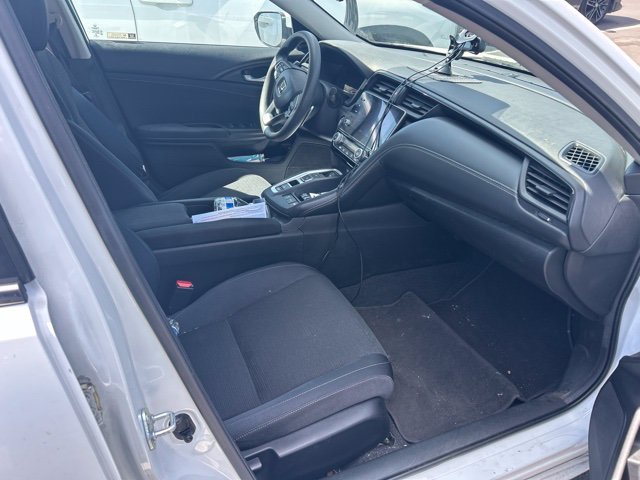 Used 2022 White Honda EX image 7