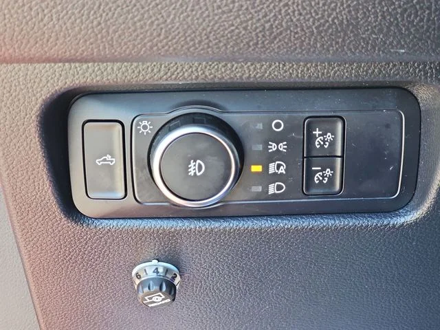 Used 2024 Red Ford XLT image 19