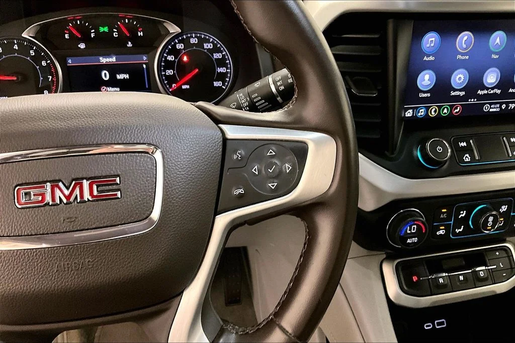 2023 GMC Acadia SLT - Photo 12