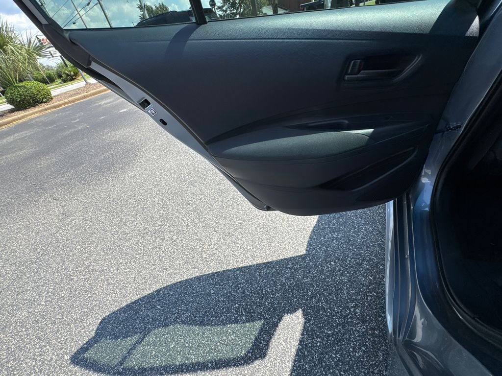 Used 2022 Gray Toyota LE image 21