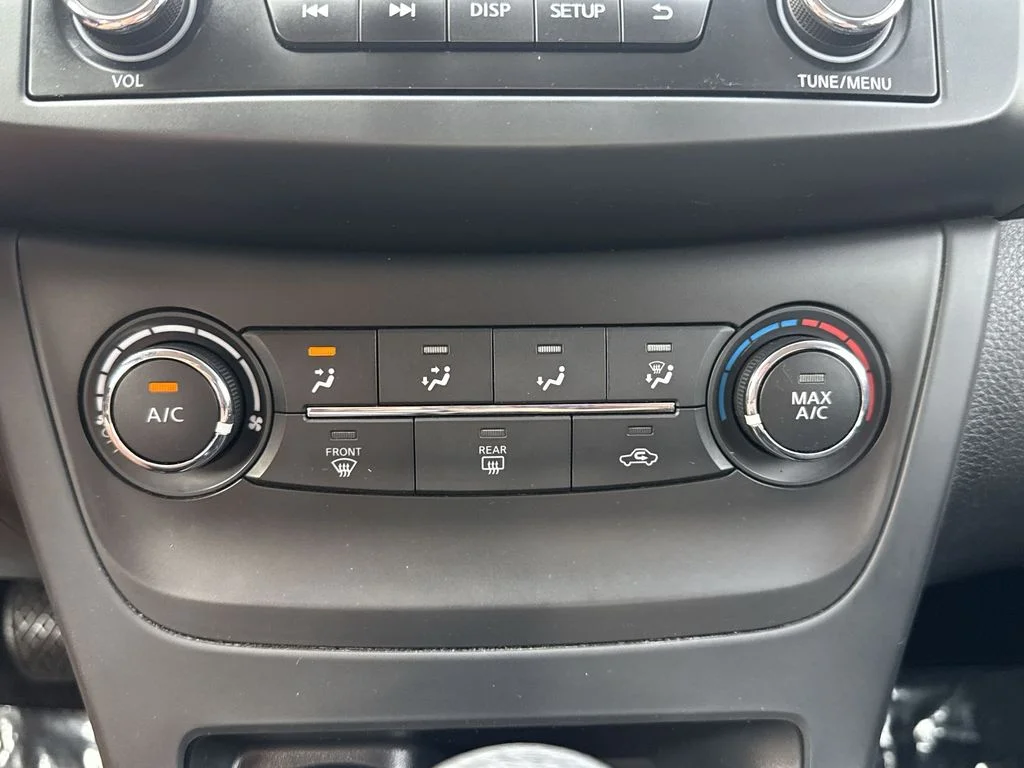 Used 2016 White Nissan S image 17