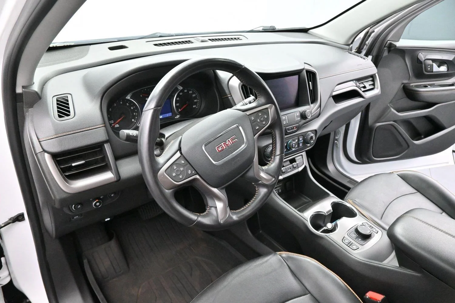 Used 2022 Summit White GMC AT4 image 18