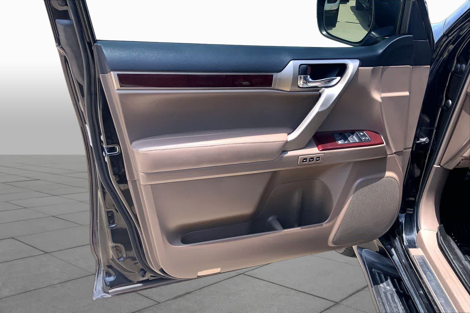 Used 2019 Black Onyx Lexus Premium image 22