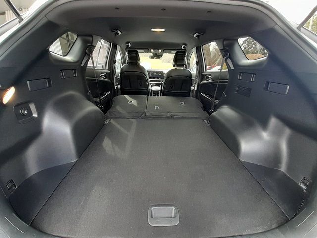 Used 2023 White Kia X-Line image 52