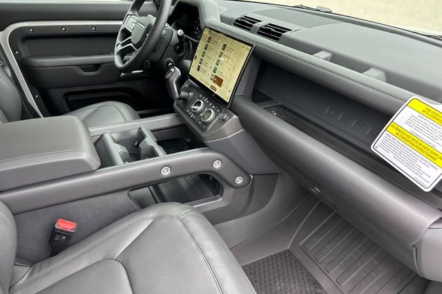 New 2026 Borasco Grey Land Rover X-Dynamic SE image 14