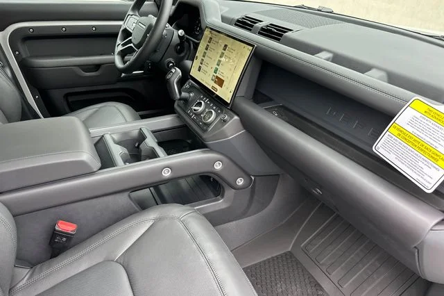 New 2026 Borasco Grey Land Rover X-Dynamic SE image 14