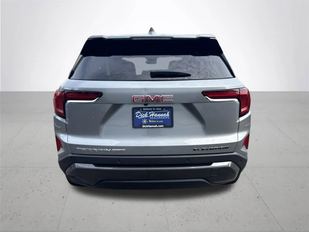 Used 2025 Silver GMC Elevation image 7