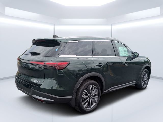 New 2027 DEEP EMERALD INFINITI Luxe AWD image 3