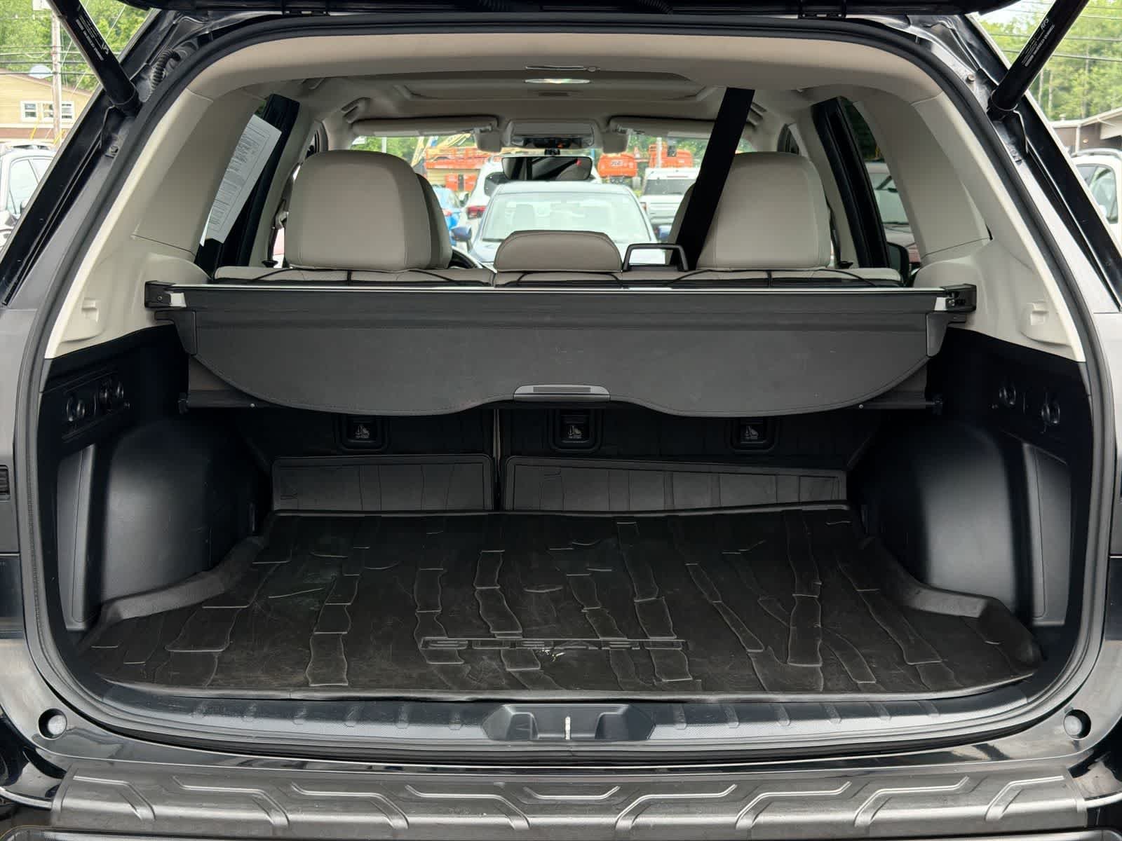 Used 2019 Crystal Black Silica Subaru Limited image 35