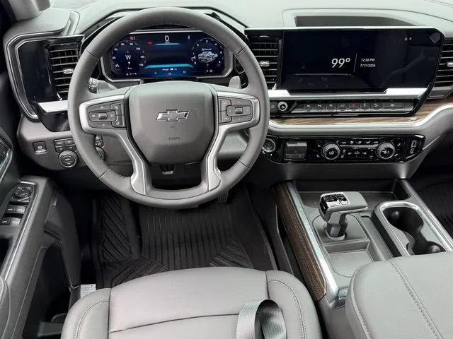 New 2026 Summit White Chevrolet RST image 7