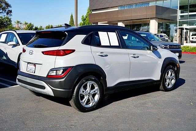 Used 2023 Silver Hyundai SEL image 7