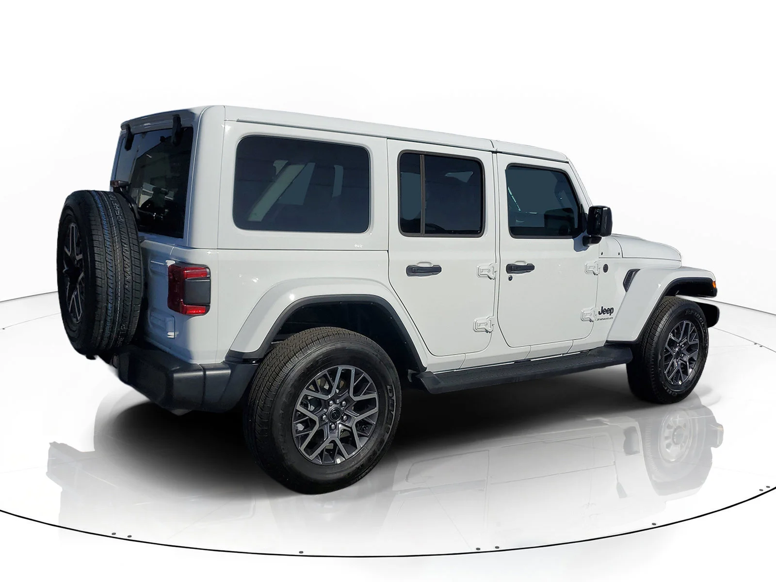 Certified Used 2026 White Jeep Sahara image 3