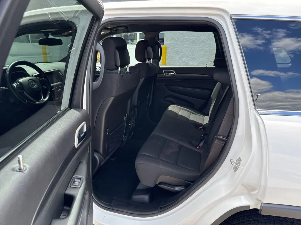 Used 2020 Bright White Clearcoat Jeep Laredo image 30