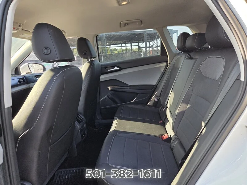Used 2023 Pure White Volkswagen SE FWD image 11