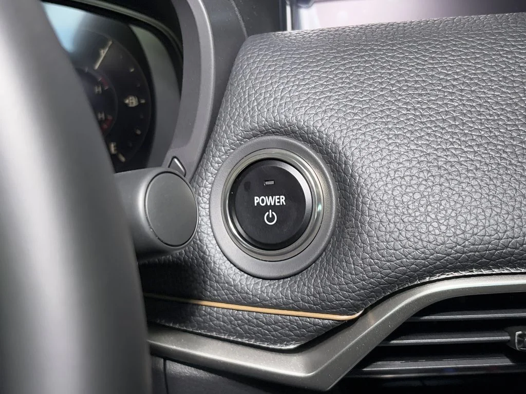 New 2025 Silver Mazda Preferred image 23