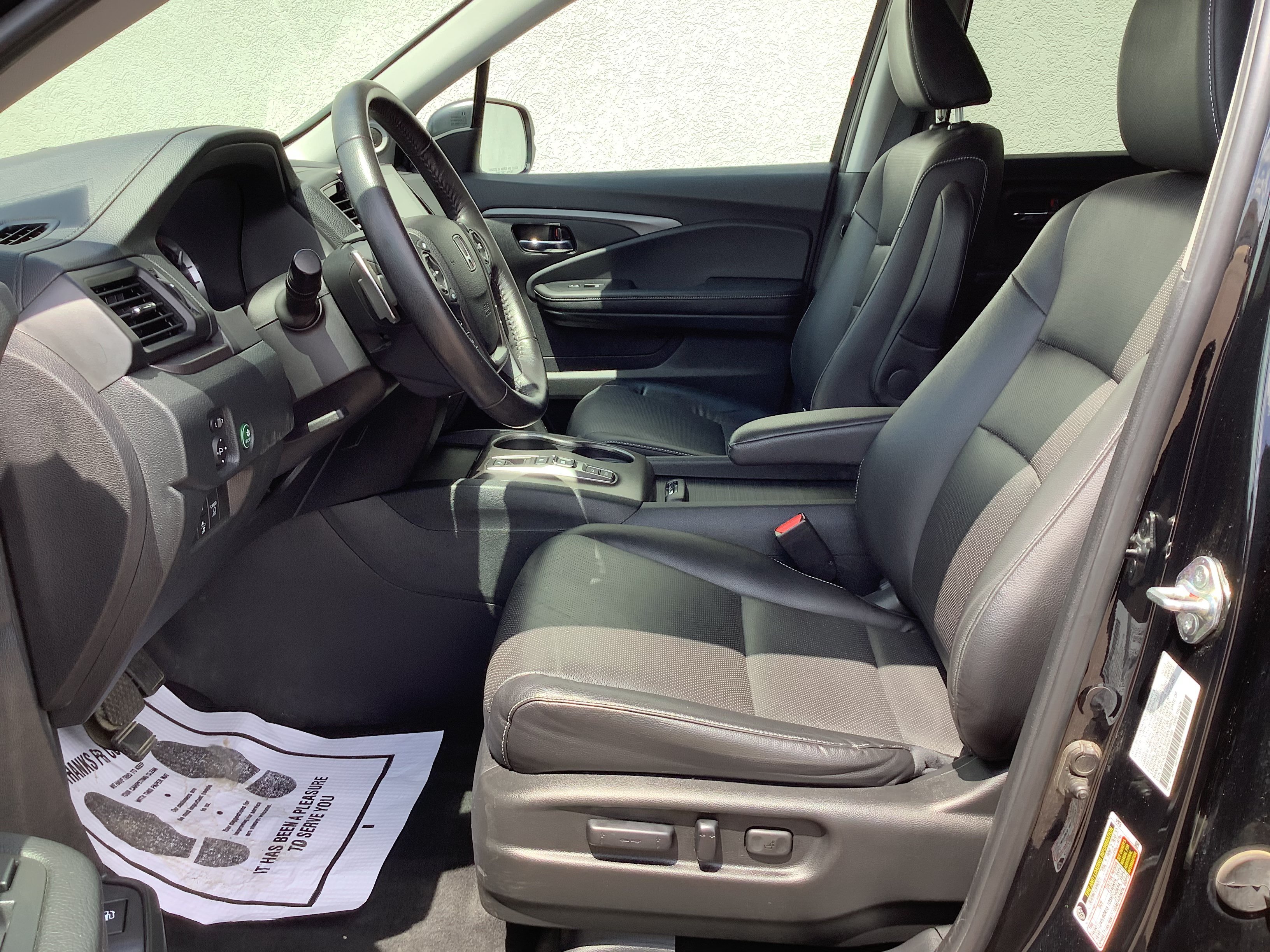Used 2023  Honda RTL image 10