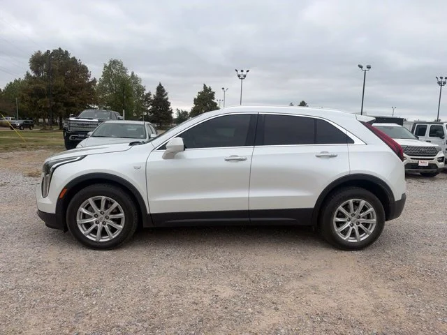 Used 2022 White Cadillac Luxury image 7