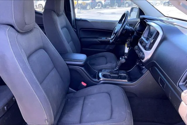 Used 2017 Silver GMC SLE1 image 7