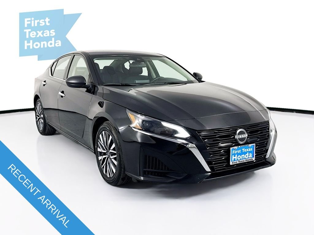 2024 Nissan Altima SV