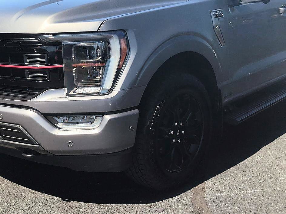 Used 2023 Gray Metallic Ford Platinum image 9