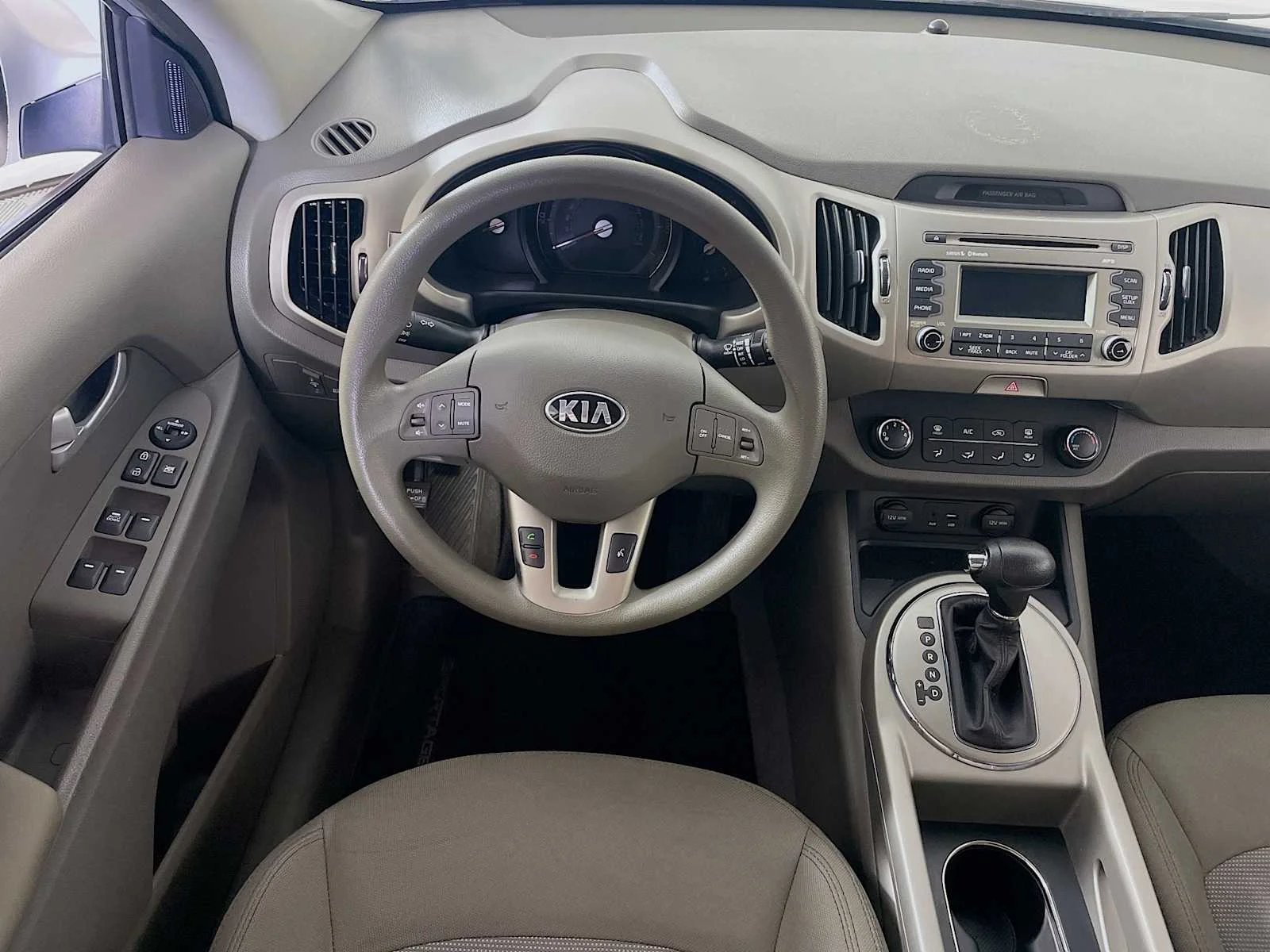 Used 2016 Bright Silver Kia LX image 17