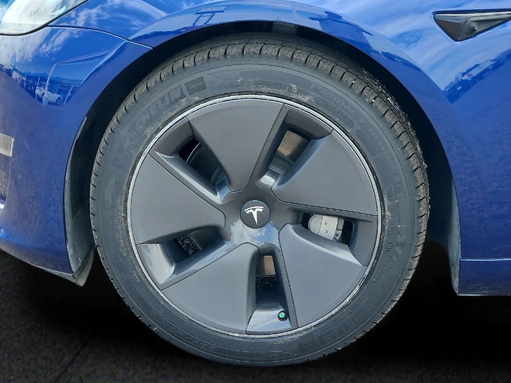 Used 2023 Blue Tesla Base image 8