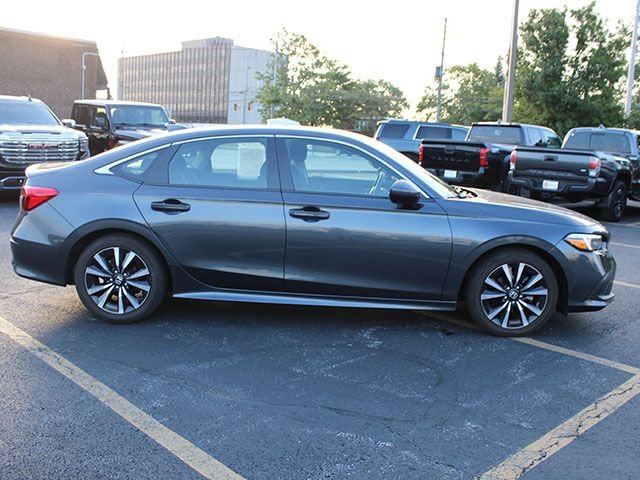 Used 2024 Meteorite Gray Metallic Honda EX image 5