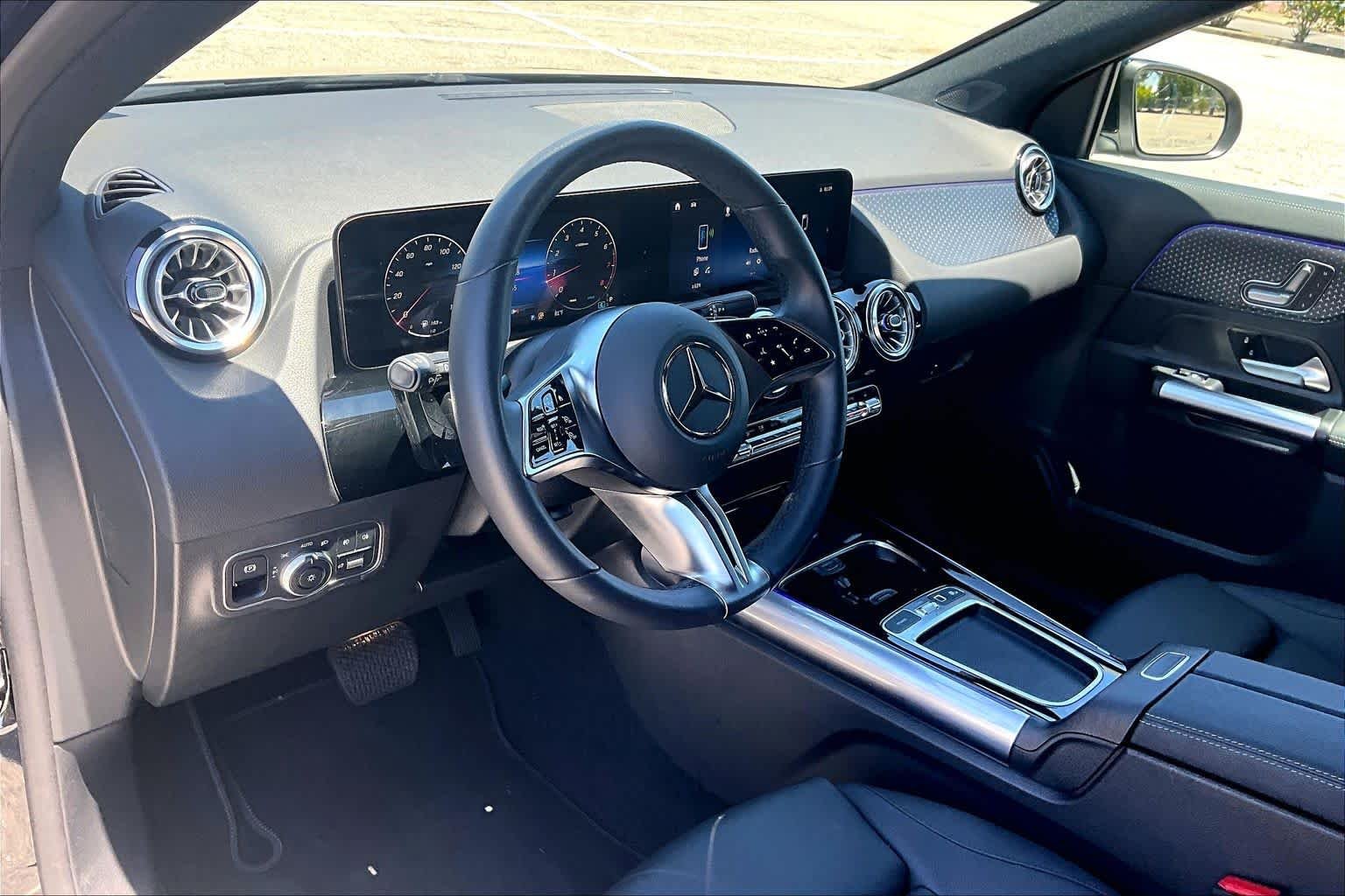 Used 2025 Night Black Mercedes-Benz GLA 250 image 18