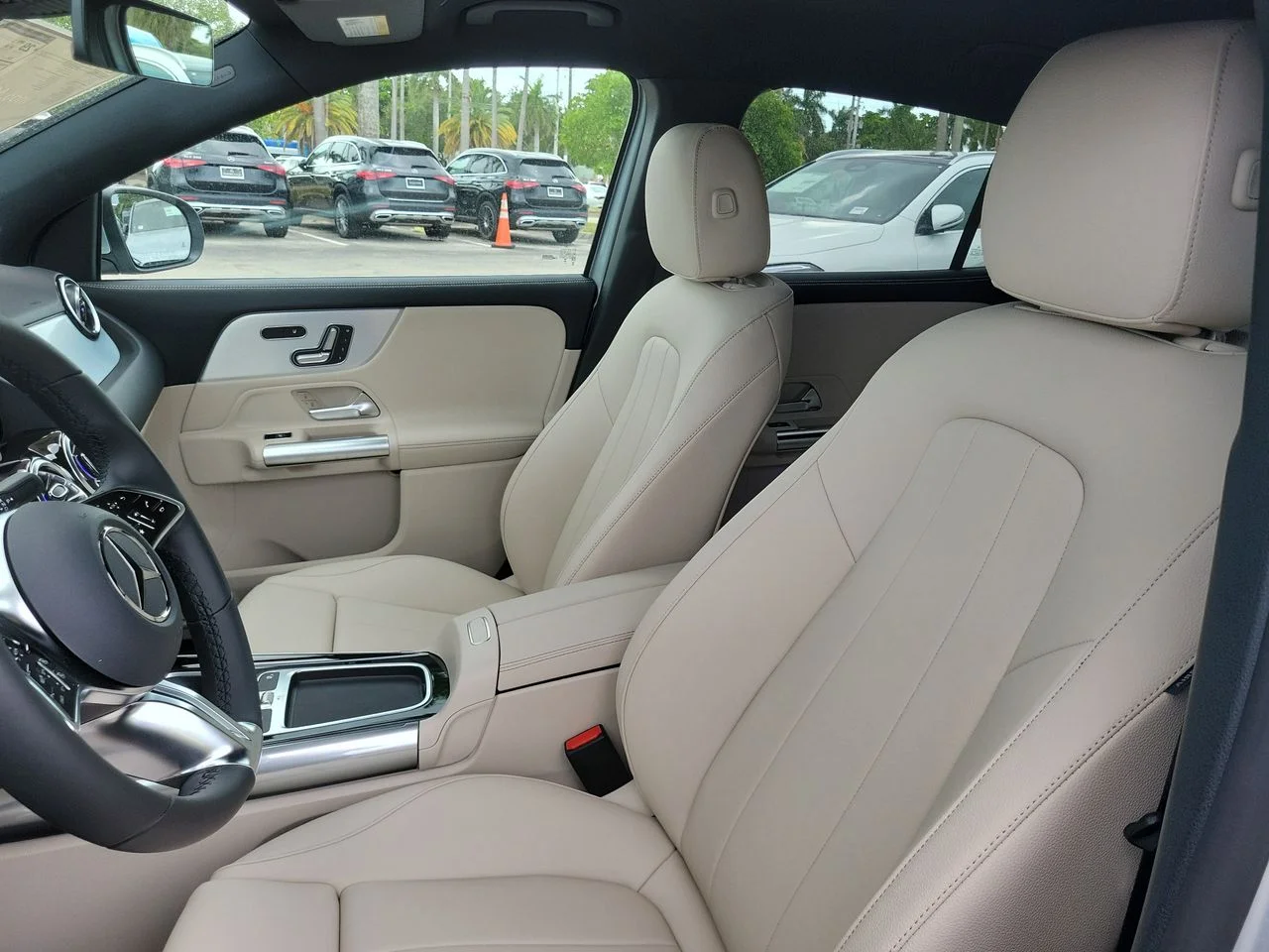 New 2026 Cirrus Silver Metallic Mercedes-Benz GLA 250 image 21