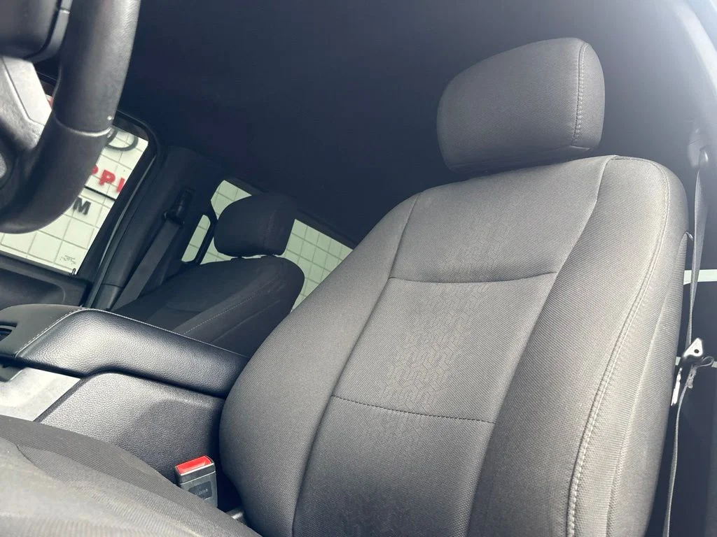 Used 2018 Gray Ford XLT image 10