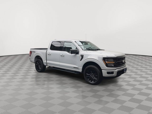 Used 2024 Avalanche Gray Ford XLT image 40