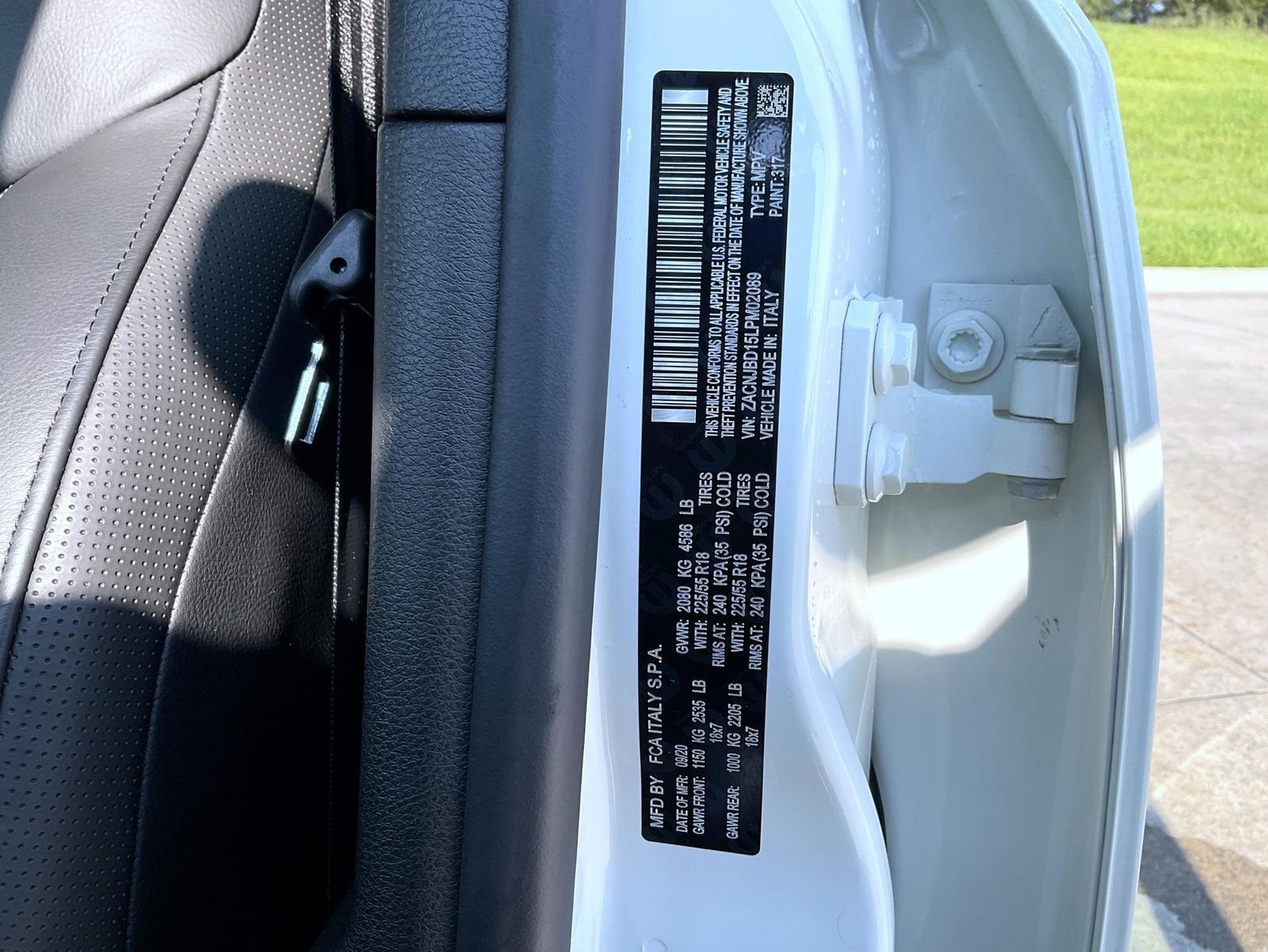 Used 2020 White Jeep Limited image 25