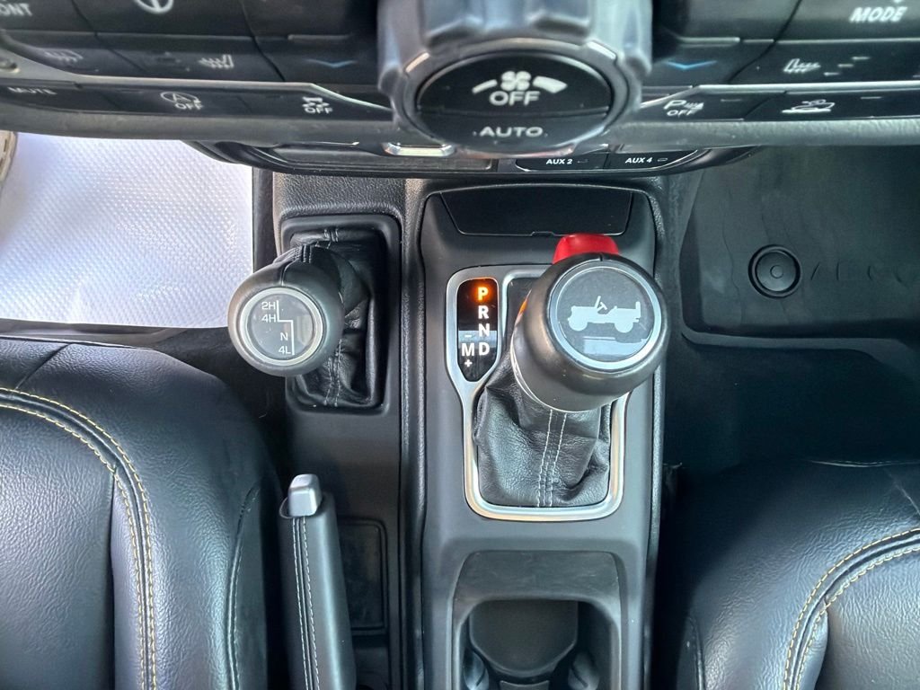 Used 2024 Black Jeep Sahara image 23