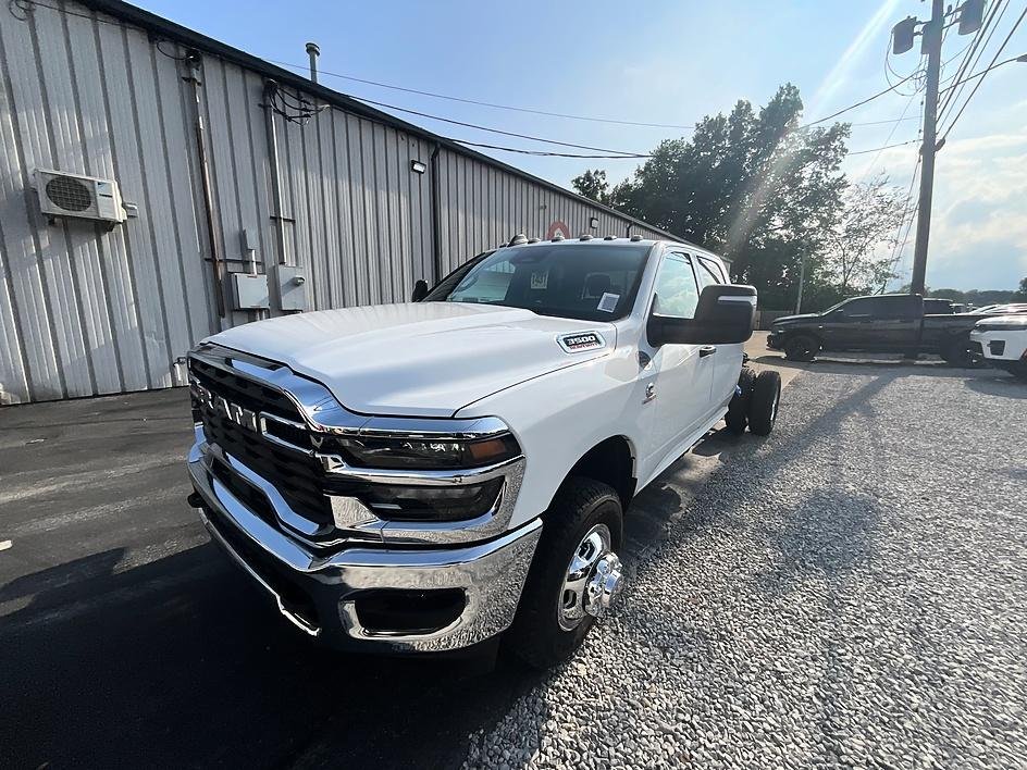 New 2026 Bright White Clearcoat RAM Tradesman image 1