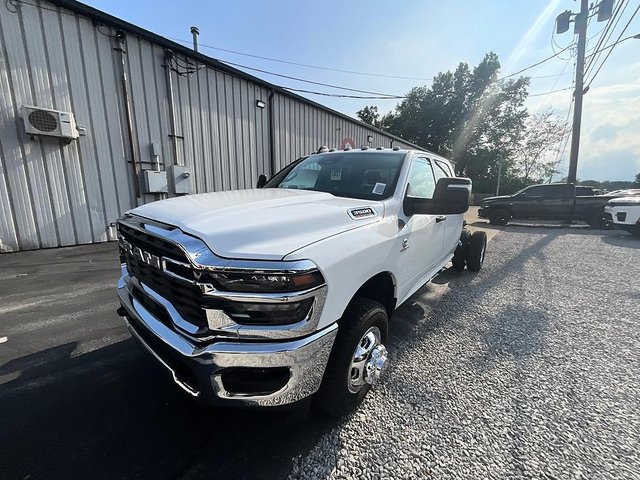 2026 RAM 3500 Chassis Tradesman
