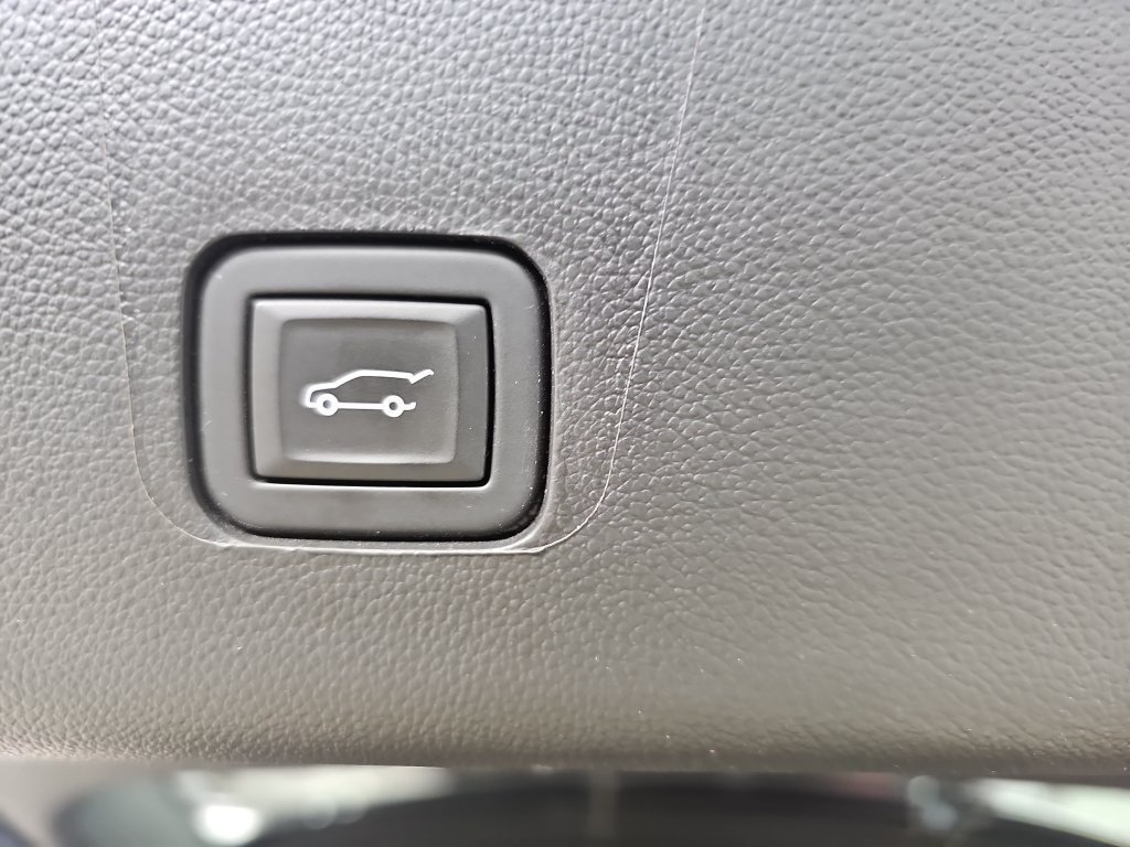 Certified Used 2023 MOSAIC BLACK METALLIC Chevrolet Premier image 18